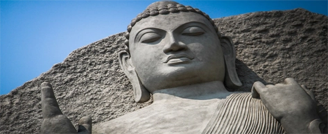 Aukana Buddha Statue