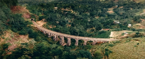 Ella Railway Station & Nine Arches Bridge