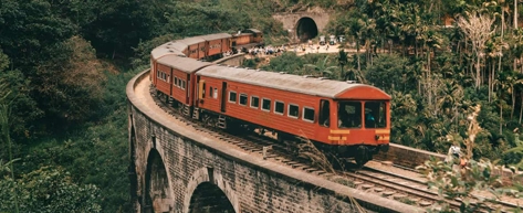 Ella Railway Station & Nine Arches Bridge